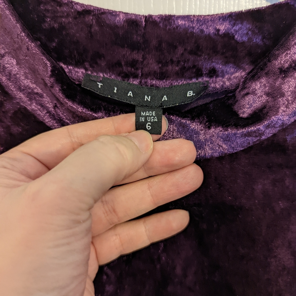 Dress - Picture 2 of 3